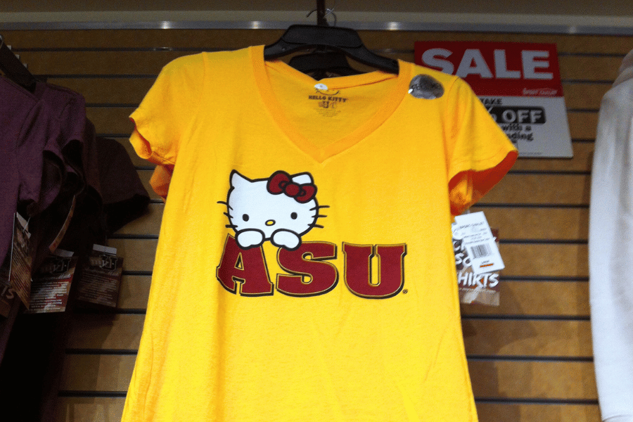 アリゾナ州立大学のキティコラボTシャツ