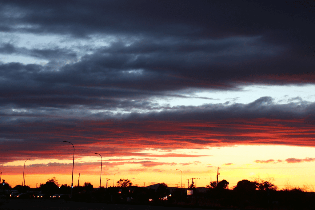 写真に納めずにおれない鮮やかなサンタフェの夕焼け